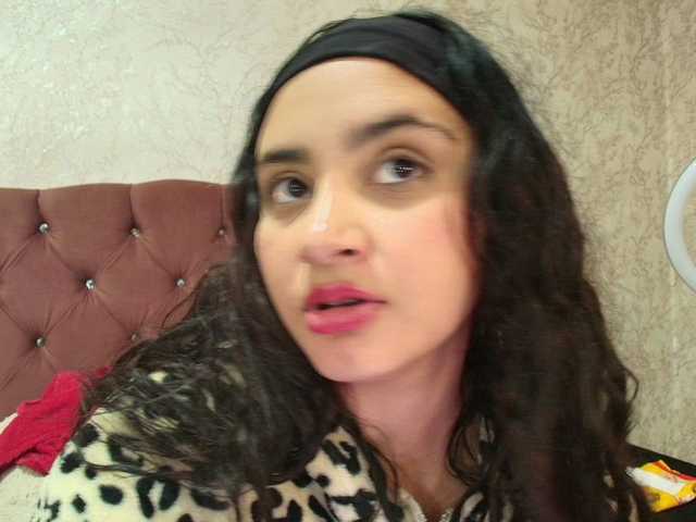 graceblu's BongaCams show and profile