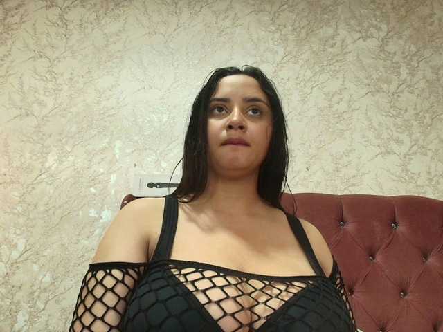 graceblu's BongaCams show and profile