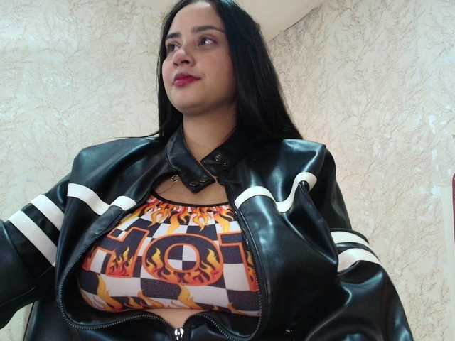 graceblu's BongaCams show and profile