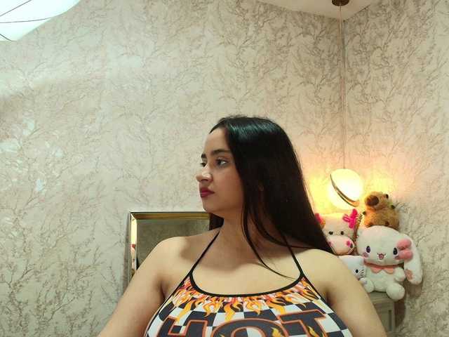 graceblu's BongaCams show and profile