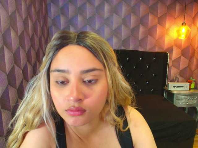 graceblu's BongaCams show and profile