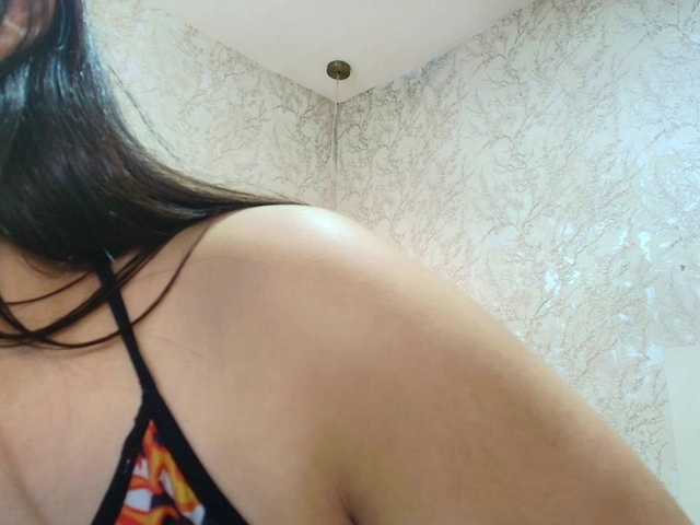 graceblu's BongaCams show and profile