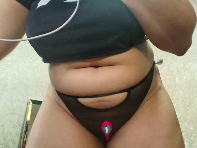 graceblu's BongaCams show and profile