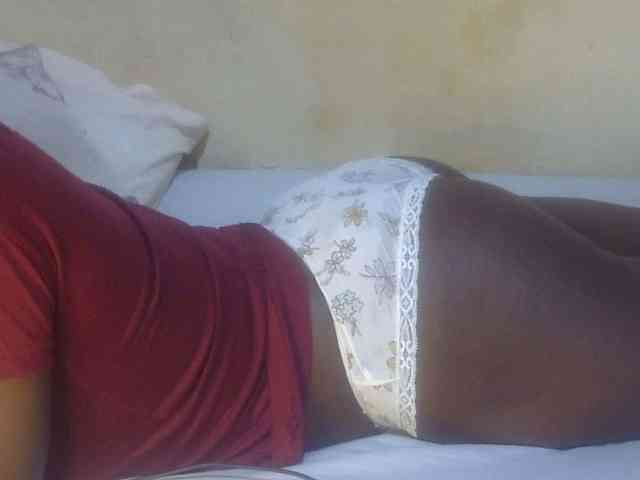 Juicyass-02 webcam