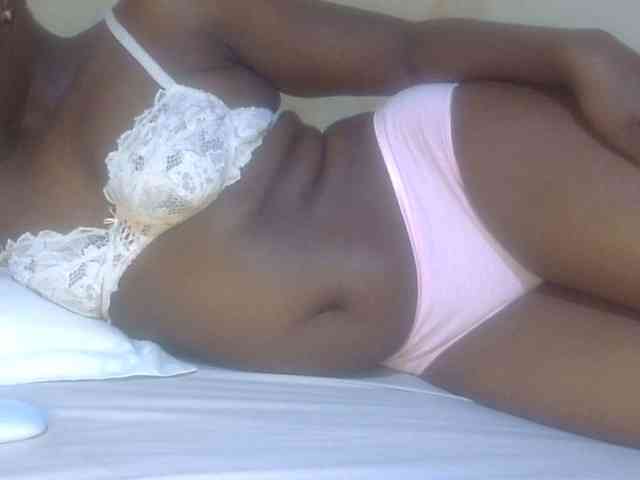 Juicyass-02 webcam