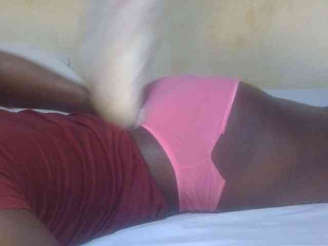 Juicyass-02 webcam