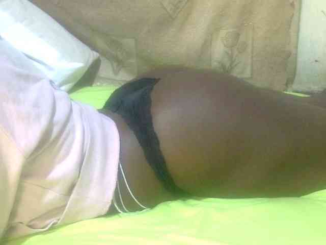 Juicyass-02 webcam