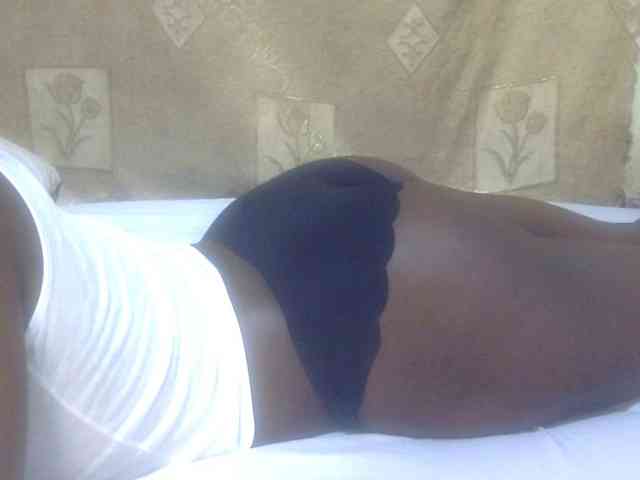 Juicyass-02 webcam