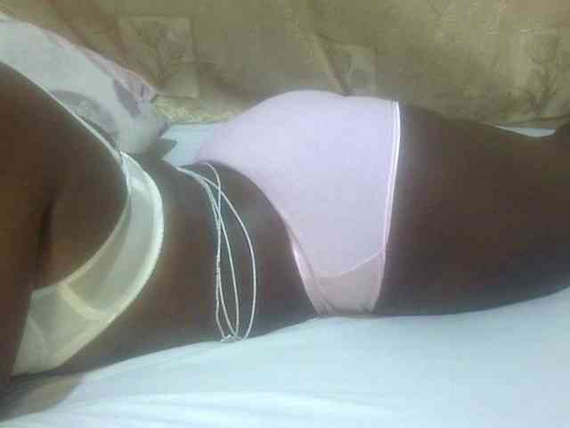 Juicyass-02 webcam