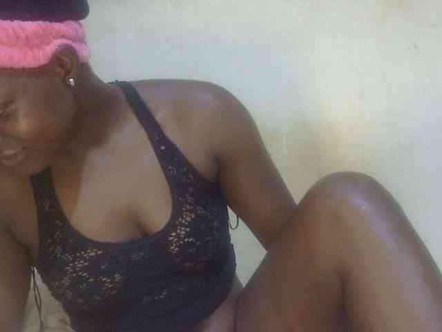 Juicyass-02 webcam