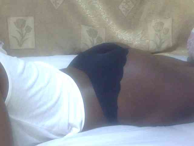 Juicyass-02 webcam