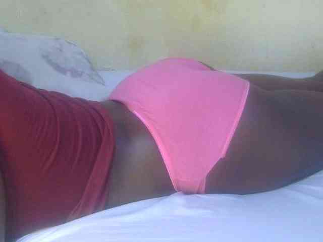 Juicyass-02 webcam