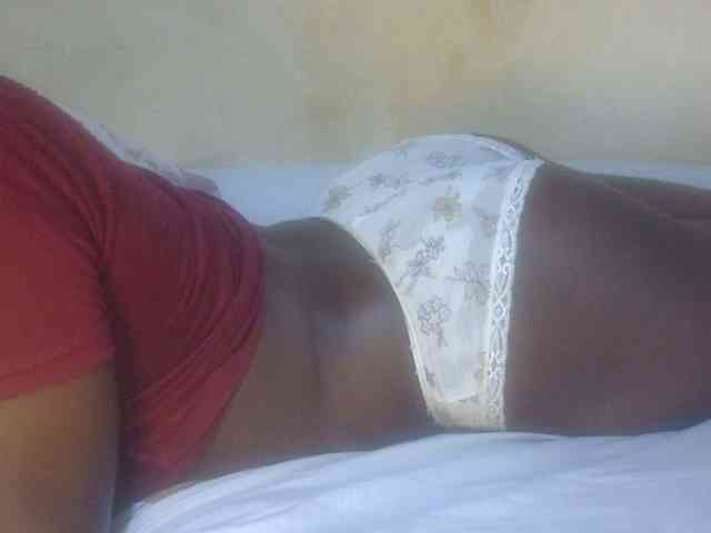 Juicyass-02 webcam