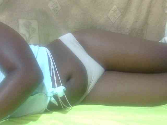 Juicyass-02 webcam