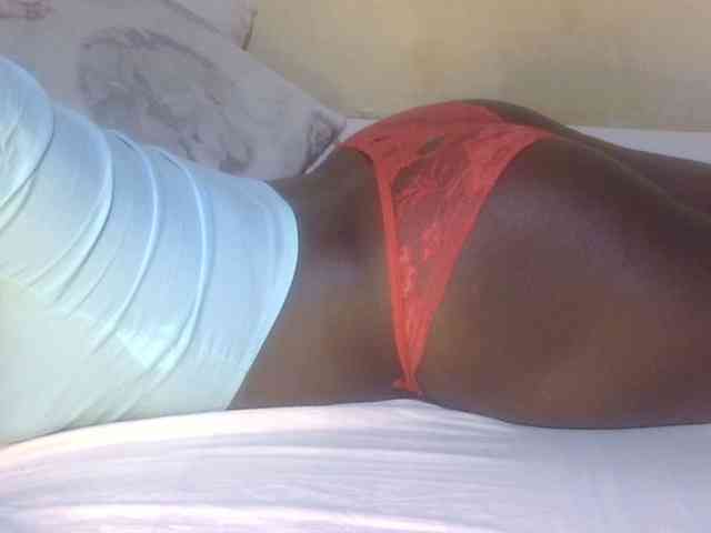 Juicyass-02 webcam