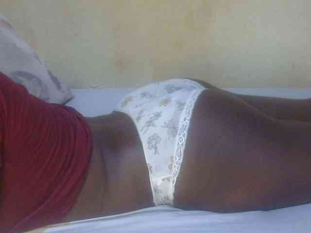 Juicyass-02 webcam
