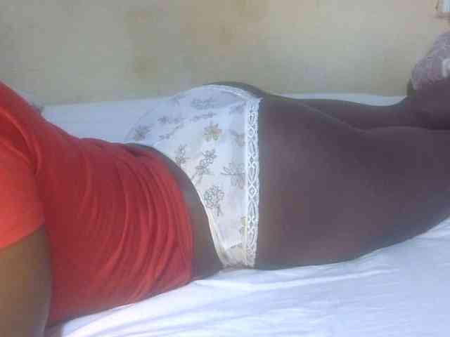 Juicyass-02 webcam