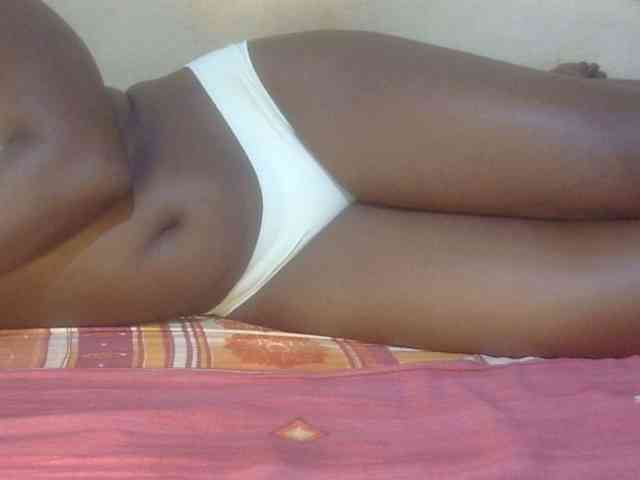 Juicyass-02 webcam