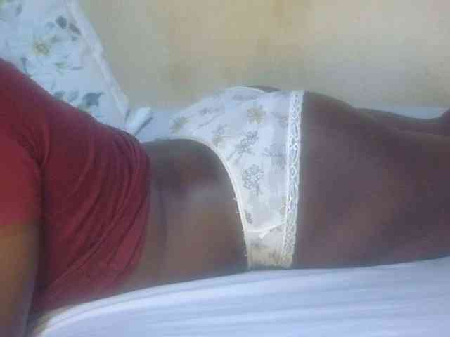 Juicyass-02 webcam