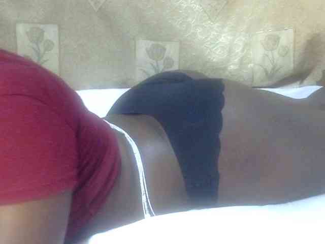 Juicyass-02 webcam