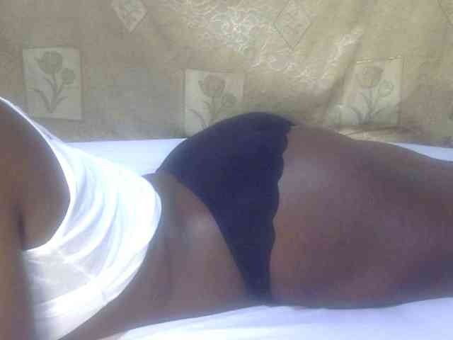 Juicyass-02 webcam
