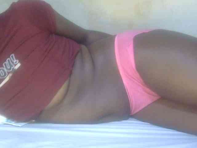 Juicyass-02 webcam
