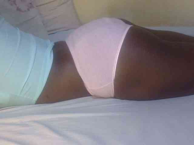 Juicyass-02 webcam