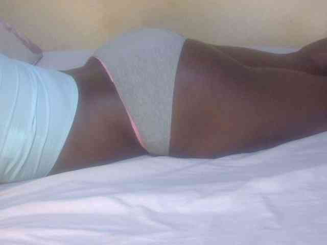 Juicyass-02 webcam