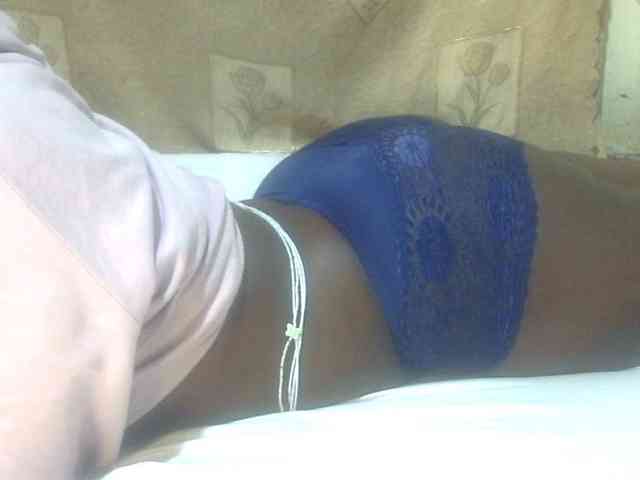 Juicyass-02 webcam