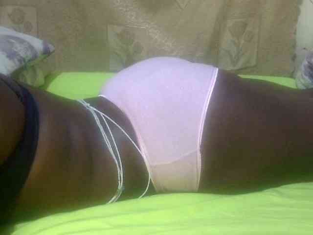 Juicyass-02 webcam
