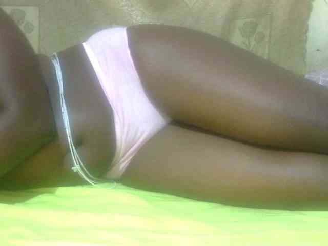 Juicyass-02 webcam