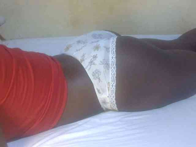 Juicyass-02 webcam