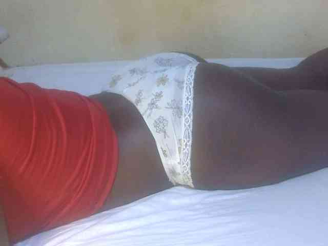 Juicyass-02 webcam