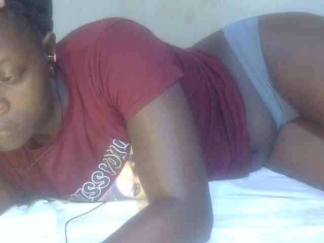 Juicyass-02 webcam