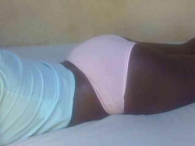 Juicyass-02 webcam