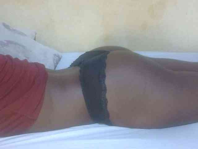 Juicyass-02 webcam