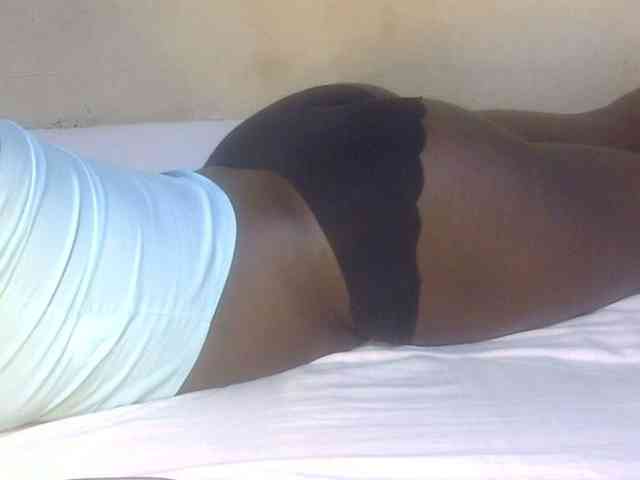 Juicyass-02 webcam