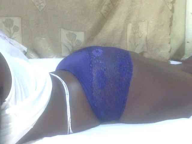 Juicyass-02 webcam