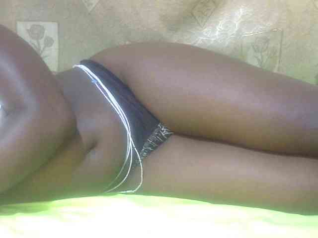 Juicyass-02 webcam