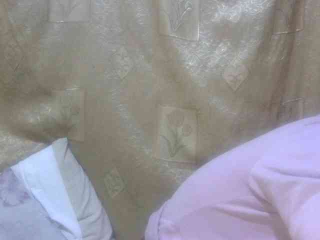 Juicyass-02 webcam