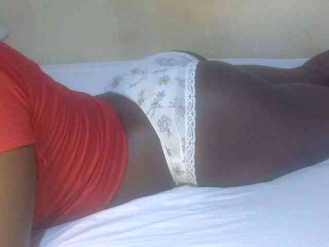 Juicyass-02 webcam