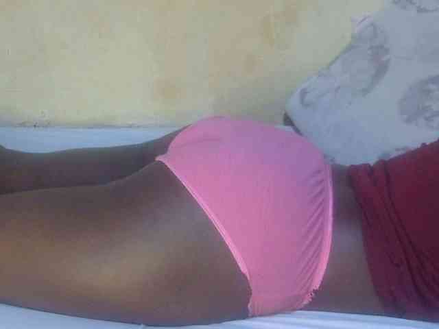 Juicyass-02 webcam