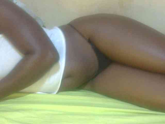 Juicyass-02 webcam