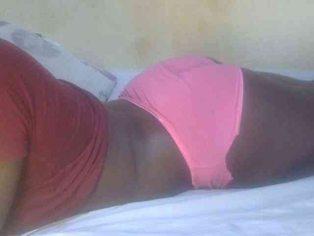 Juicyass-02 webcam