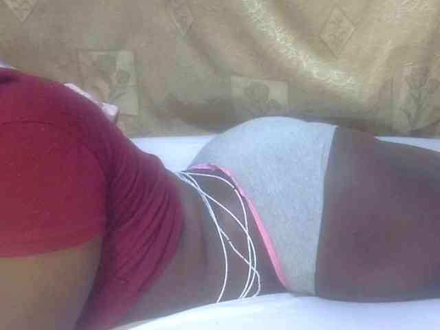 Juicyass-02 webcam