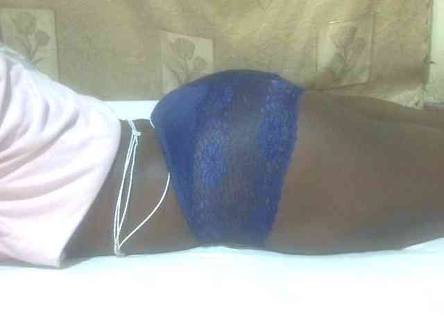 Juicyass-02 webcam
