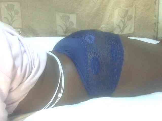 Juicyass-02 webcam