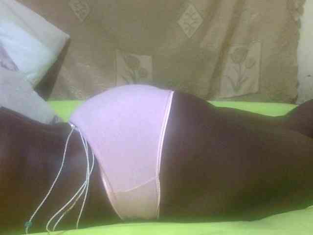 Juicyass-02 webcam
