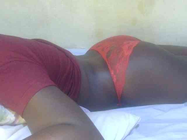 Juicyass-02 webcam