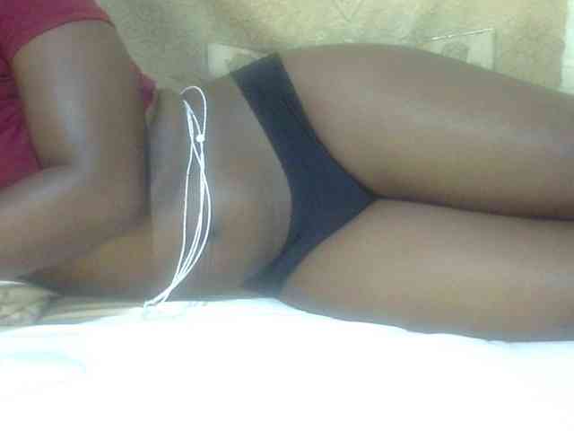 Juicyass-02 webcam